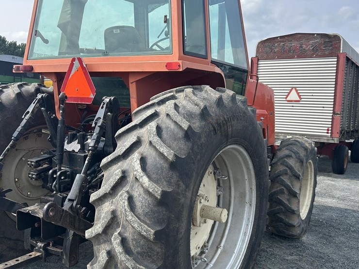 1983-allis-chalmers-8030-image-8