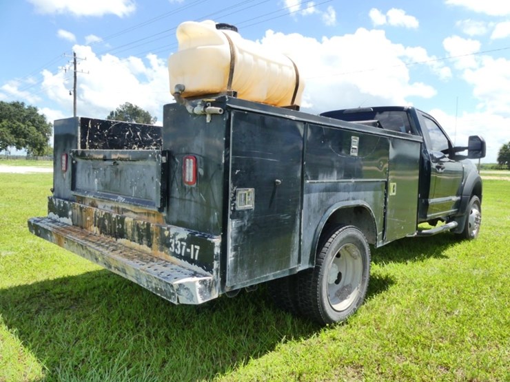 2017-ford-f450-xl-image-3