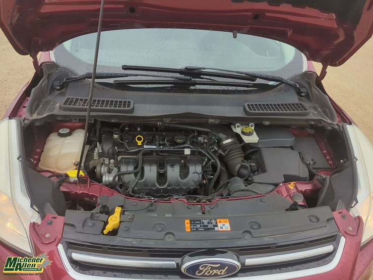 2013-ford-escape-sel-image-25