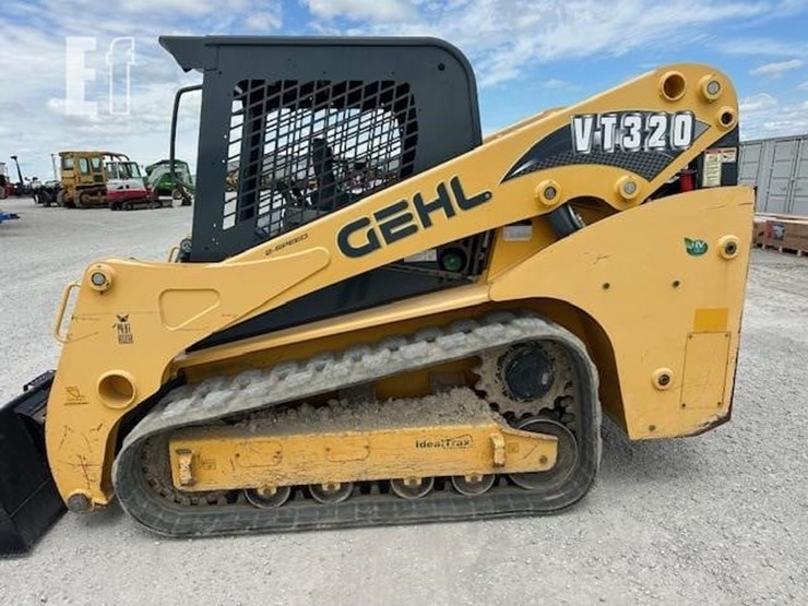 2018-gehl-vt320-image-2