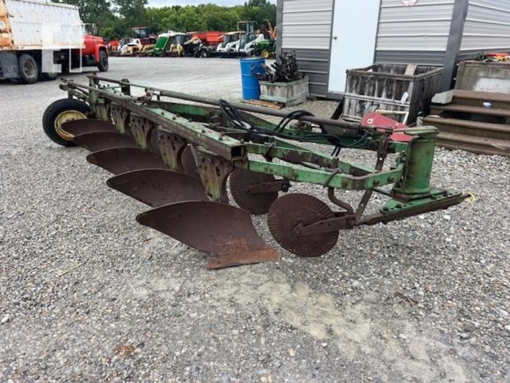 john-deere-5-image-1
