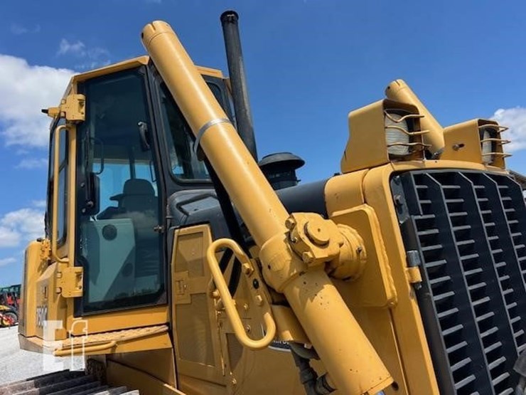 2000-deere-750c-lt-ii-image-10