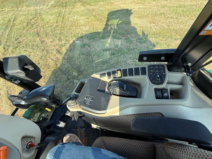 john-deere-4052r-image-22