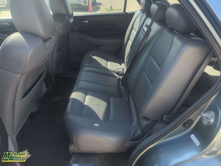 2005-acura-mdx-image-13