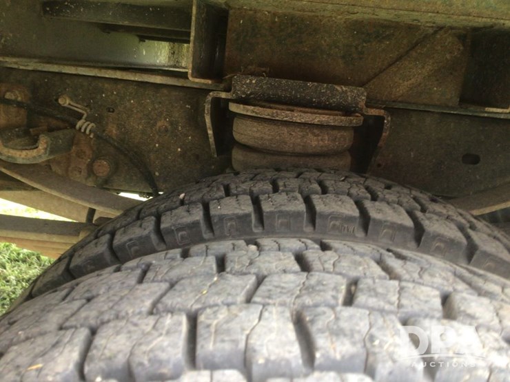 2008-ford-f550-image-23