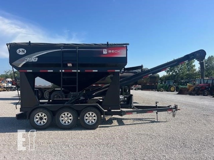 2019-j&m-lc390-image-7