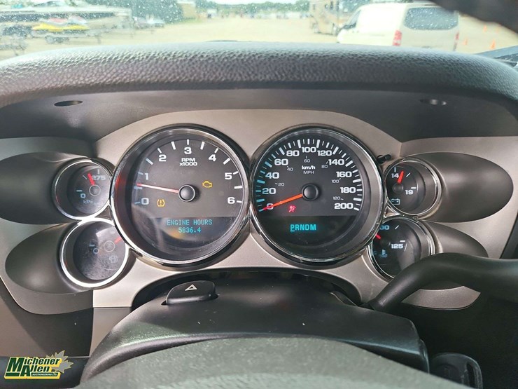 2010-chevrolet-silverado-1500-image-10