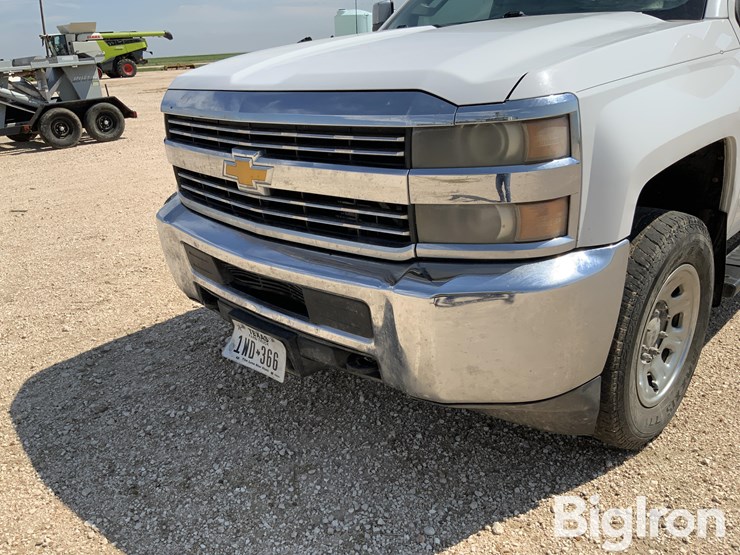 2015-chevrolet-2500-image-14