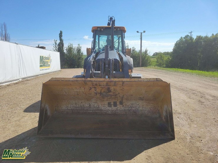 2011-deere-710j-image-23