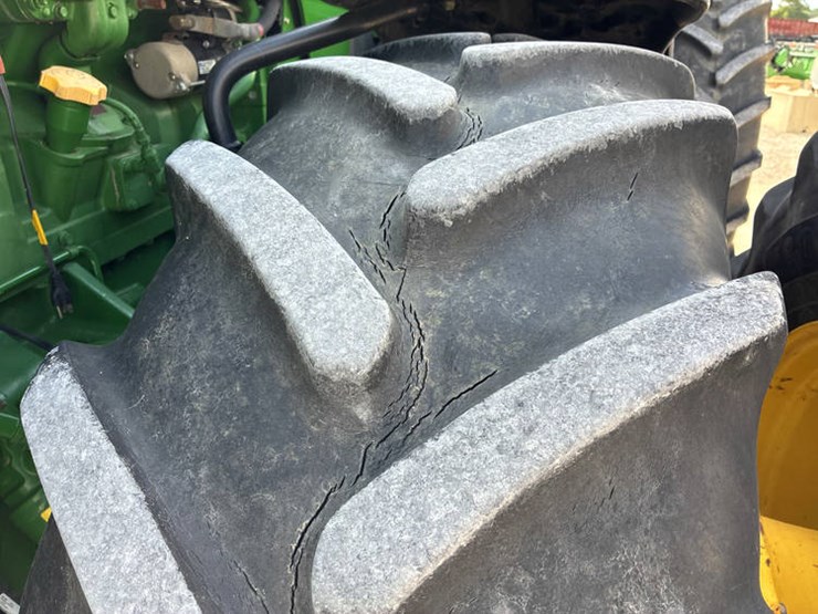 2018-john-deere-8370r-image-49