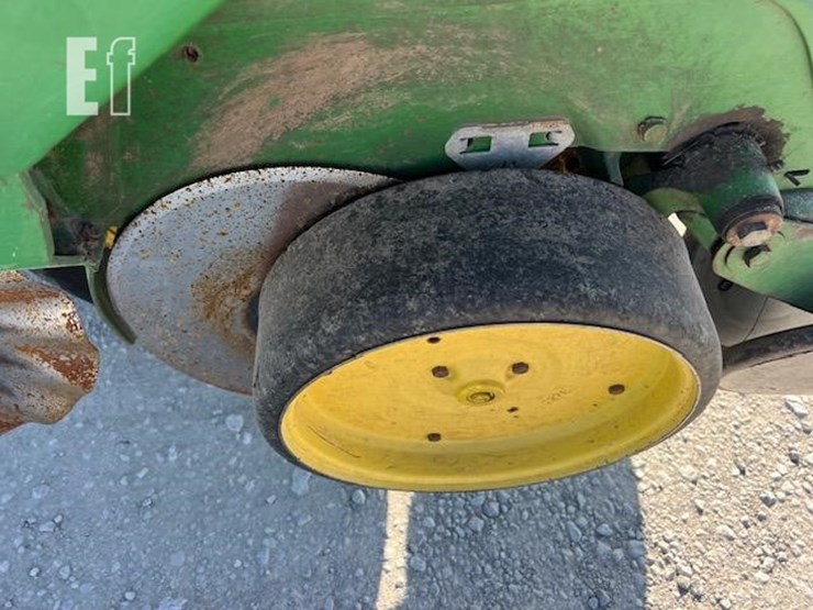 john-deere-7000-image-17