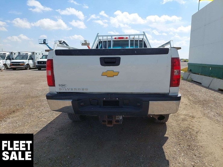 2013-chevrolet-silverado-2500hd-image-14