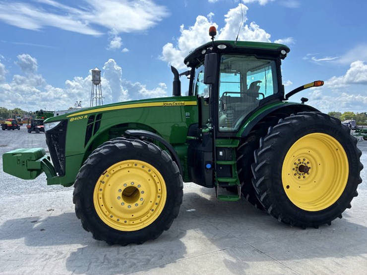 2018-john-deere-8400r-image-11
