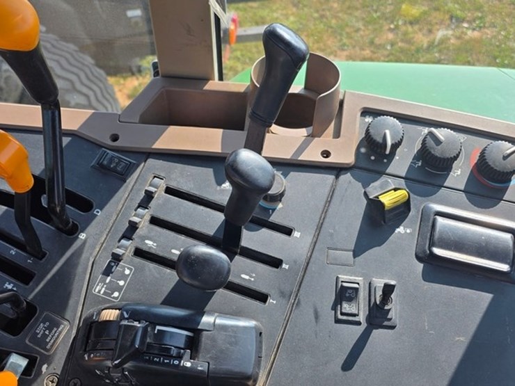 john-deere-7810-image-78