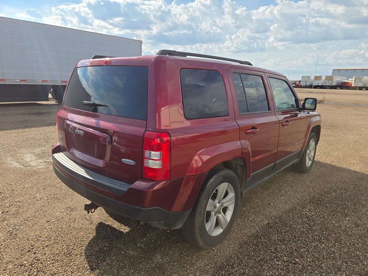 2012-jeep-patriot-image-3