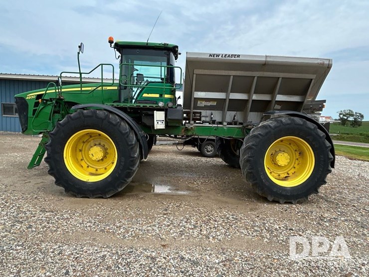 2009-john-deere-4930-image-2