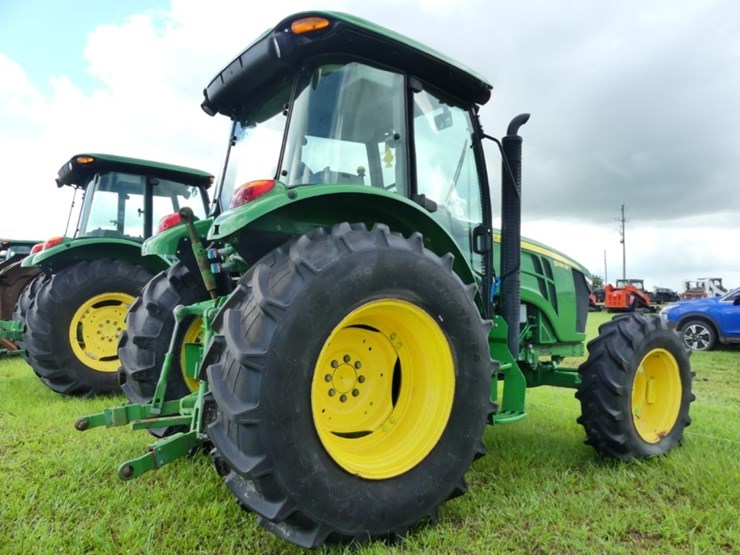 2015-john-deere-5085m-image-4