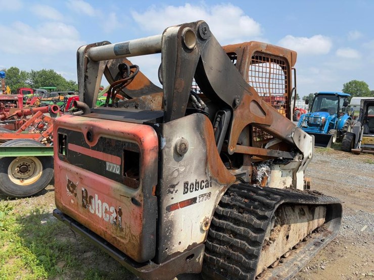 2013-bobcat-t770-image-6