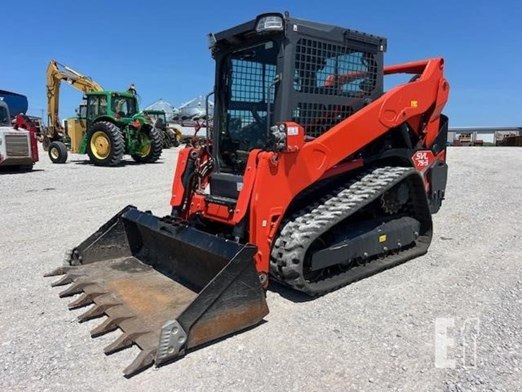 2024-kubota-svl75-3-image-12