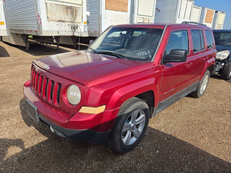 2012-jeep-patriot-image-1