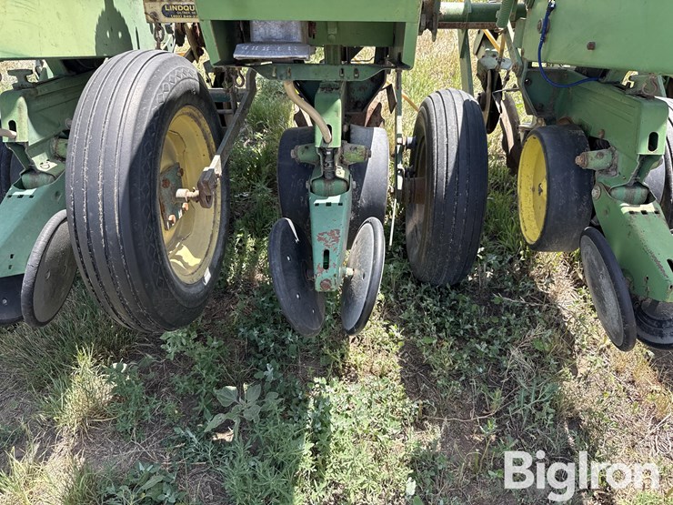 john-deere-7000-image-18
