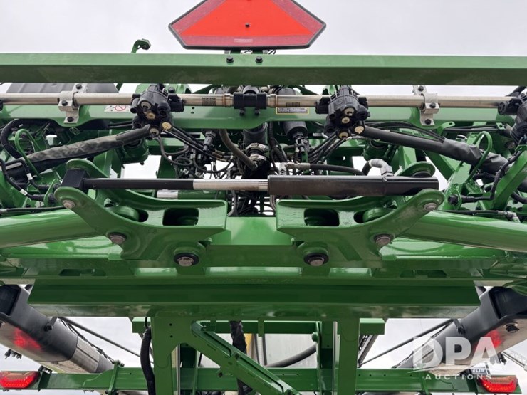 2023-john-deere-412r-image-11
