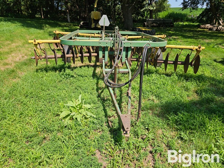 john-deere-110-image-2