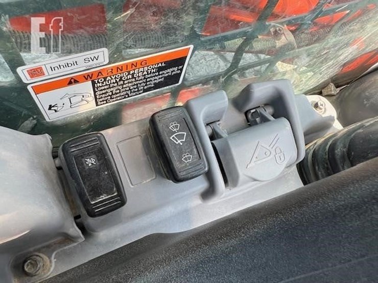 kubota-svl97-2-image-37