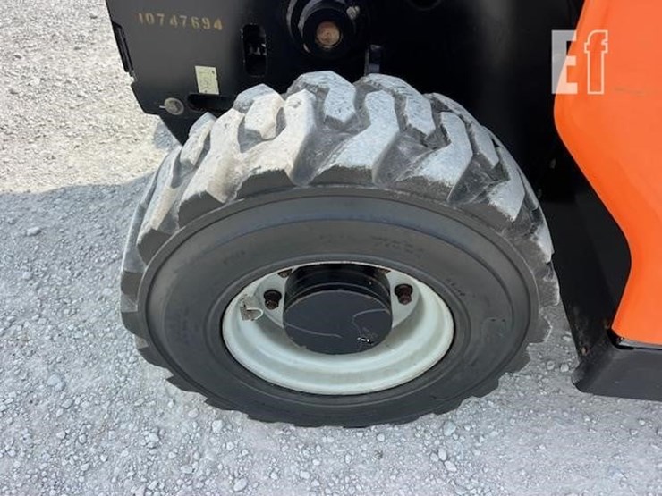 2018-jlg-g5-18a-image-18
