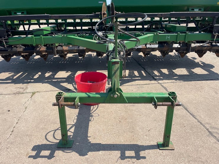 john-deere-1590-image-10