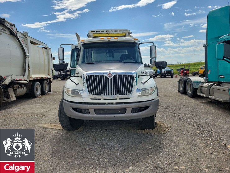 2015-international-workstar-7400-image-1