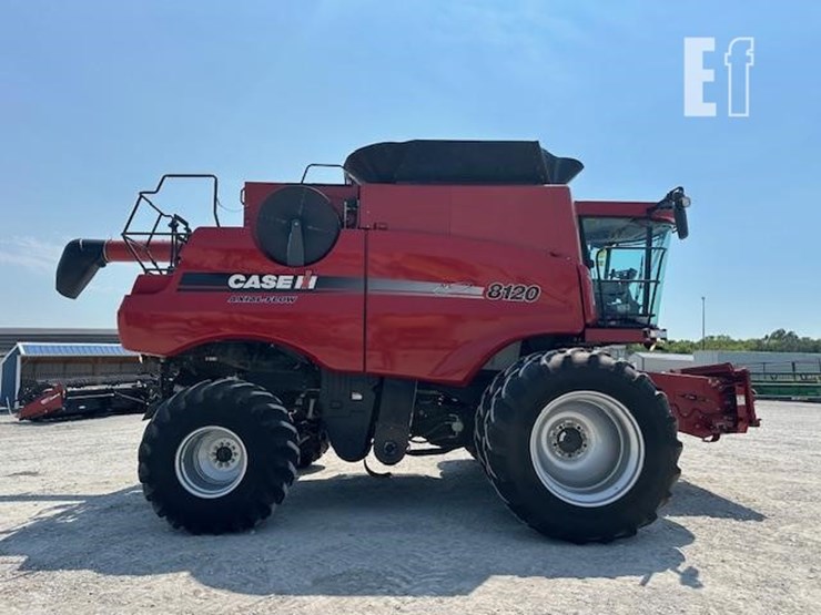 2009-case-ih-8120-image-7