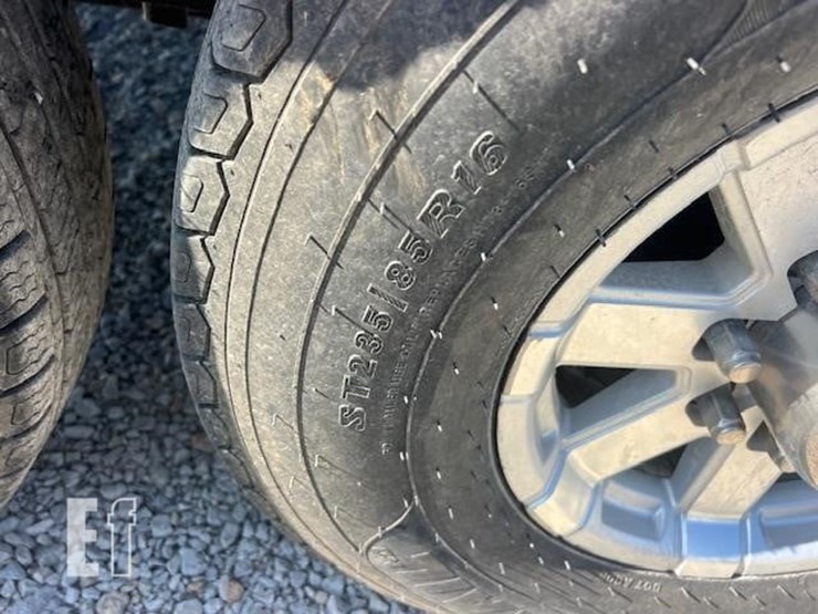 2019-j&m-lc390-image-20