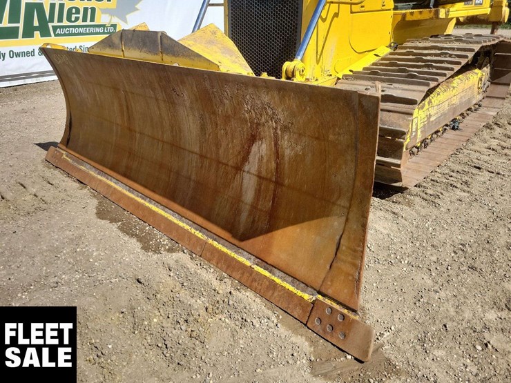 2013-komatsu-d65px--17-image-18