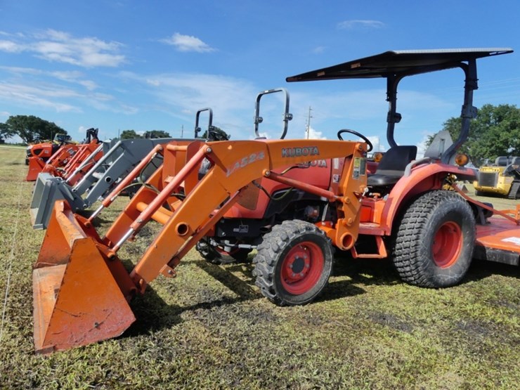 2011-kubota-l3200-image-1