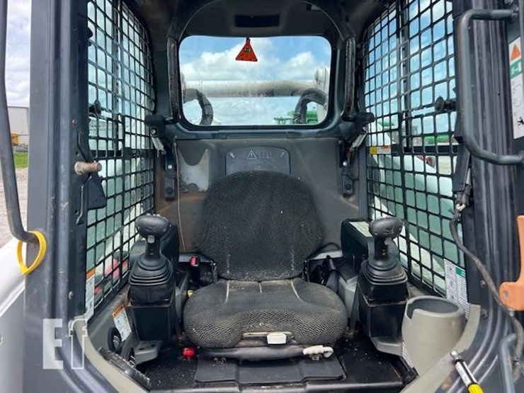 2020-bobcat-t870-image-29