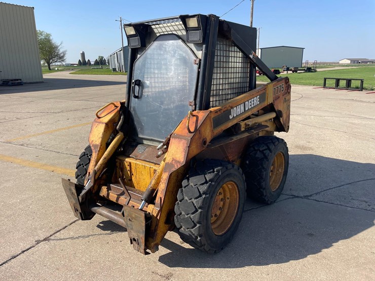 john-deere-7775-image-1