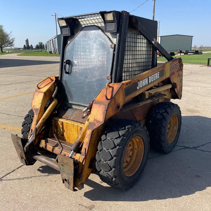 JOHN DEERE 7775