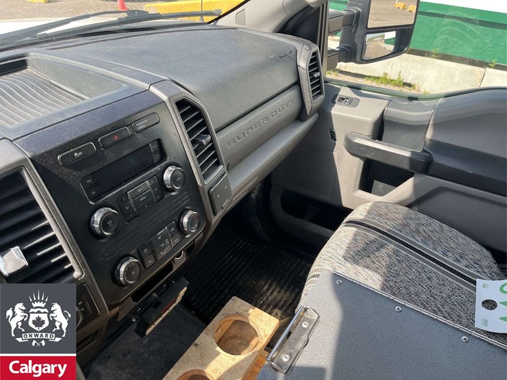 2017-ford-f350-image-8