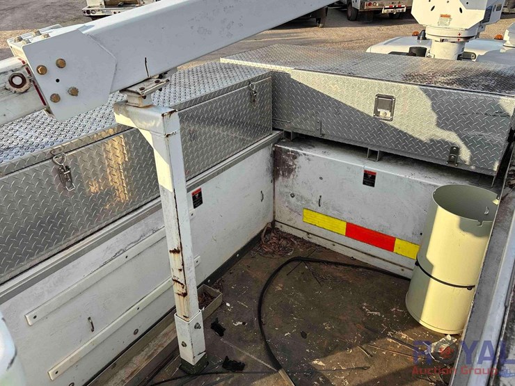 2013-altec-at200a-image-24