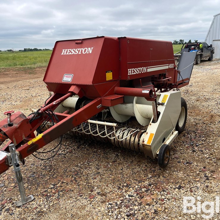 1982 HESSTON 4600
