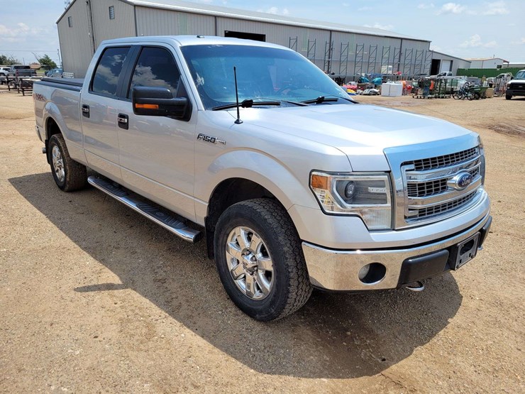2014-ford-f150-xlt-image-2