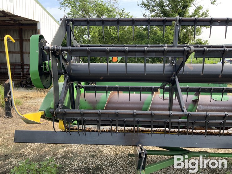 2004-john-deere-622f-image-16