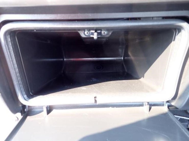 2015-kawasaki-mule-4010-image-16