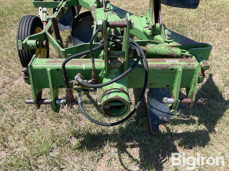 john-deere-4200-image-9