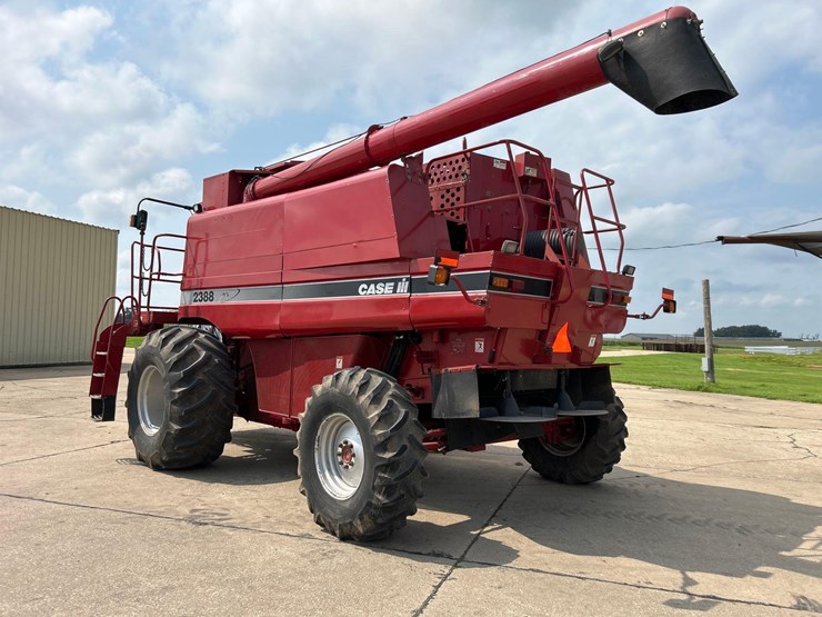 case-ih-2388-image-5
