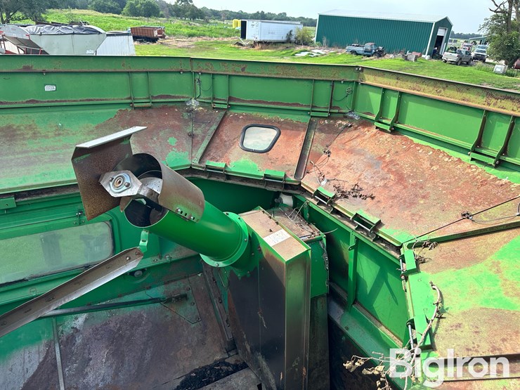 1999-john-deere-9600-image-17