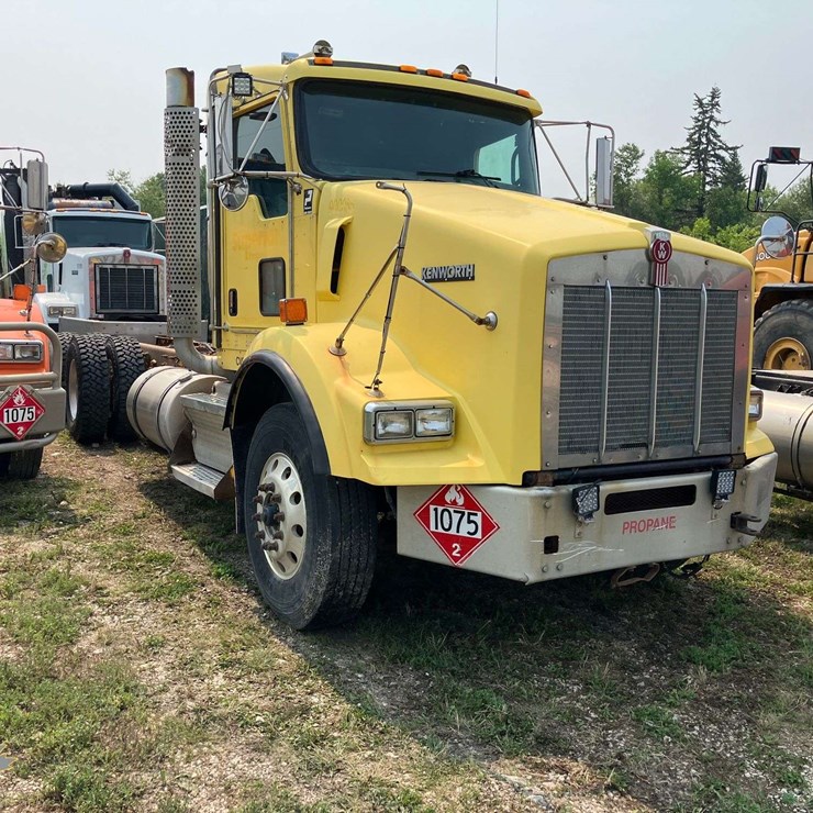 2010 KENWORTH T800