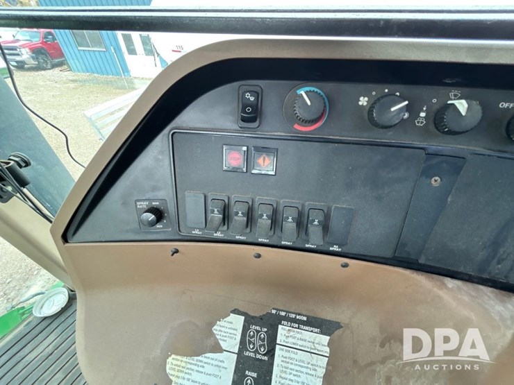 2009-john-deere-4930-image-62