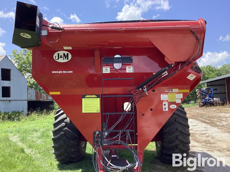 2016-j&m-750-image-10